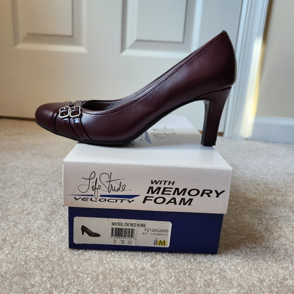 Life Stride Mickie dark red pump, 8M